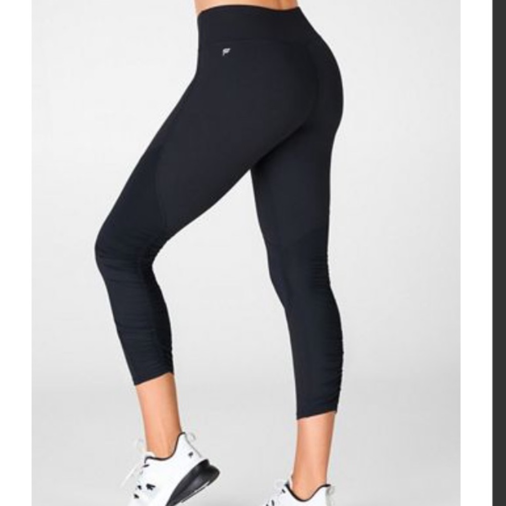Fabletics, size M, Mid-Rise PureLuxe Ruched 7/8